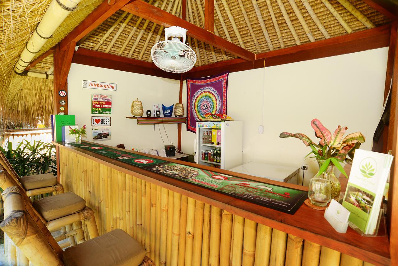 Mama Bella'S Retreat Bed & Breakfast Senggigi Exterior foto