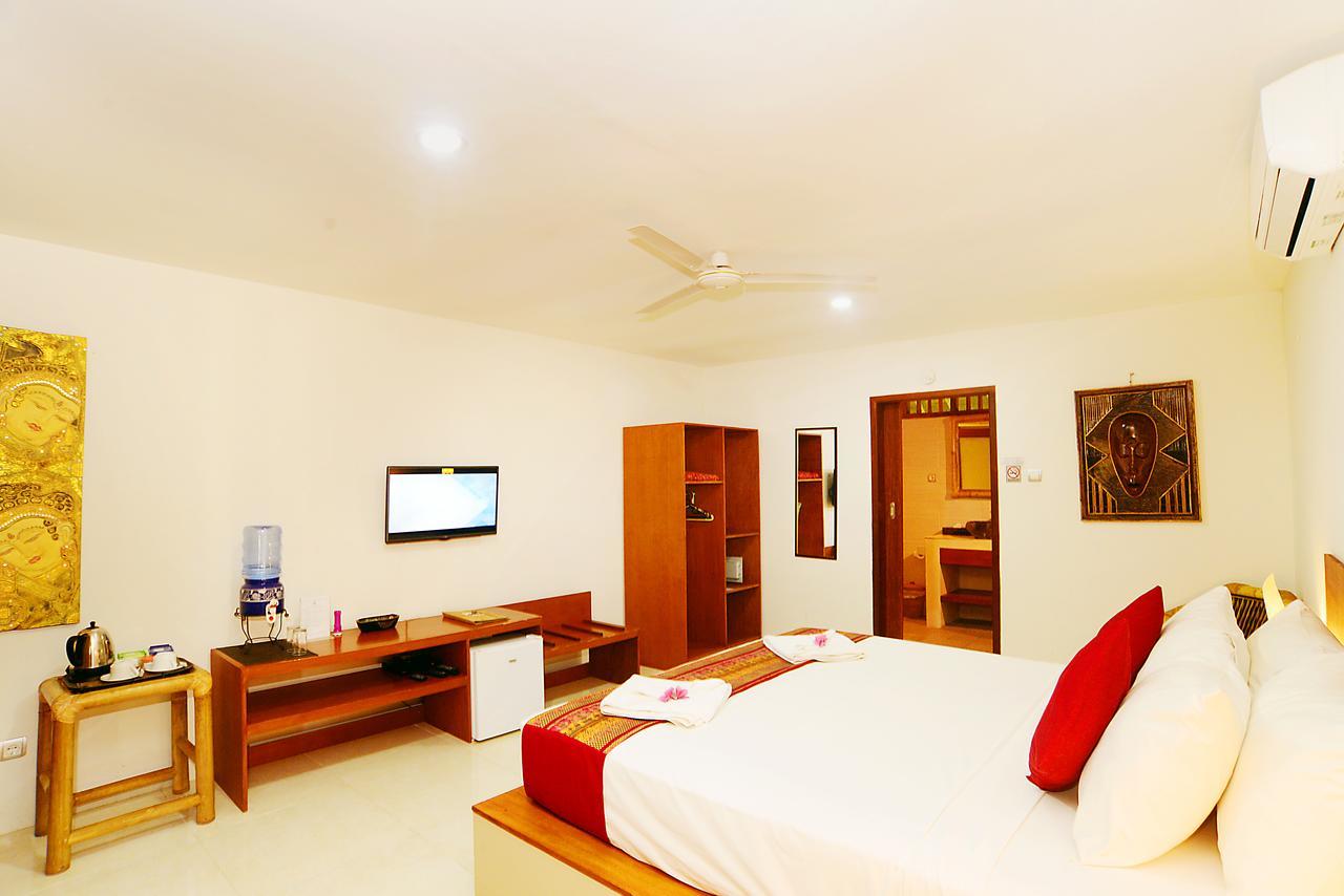 Mama Bella'S Retreat Bed & Breakfast Senggigi Exterior foto