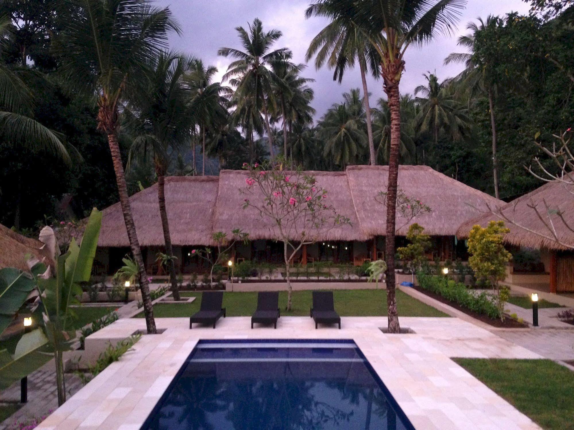 Mama Bella'S Retreat Bed & Breakfast Senggigi Exterior foto