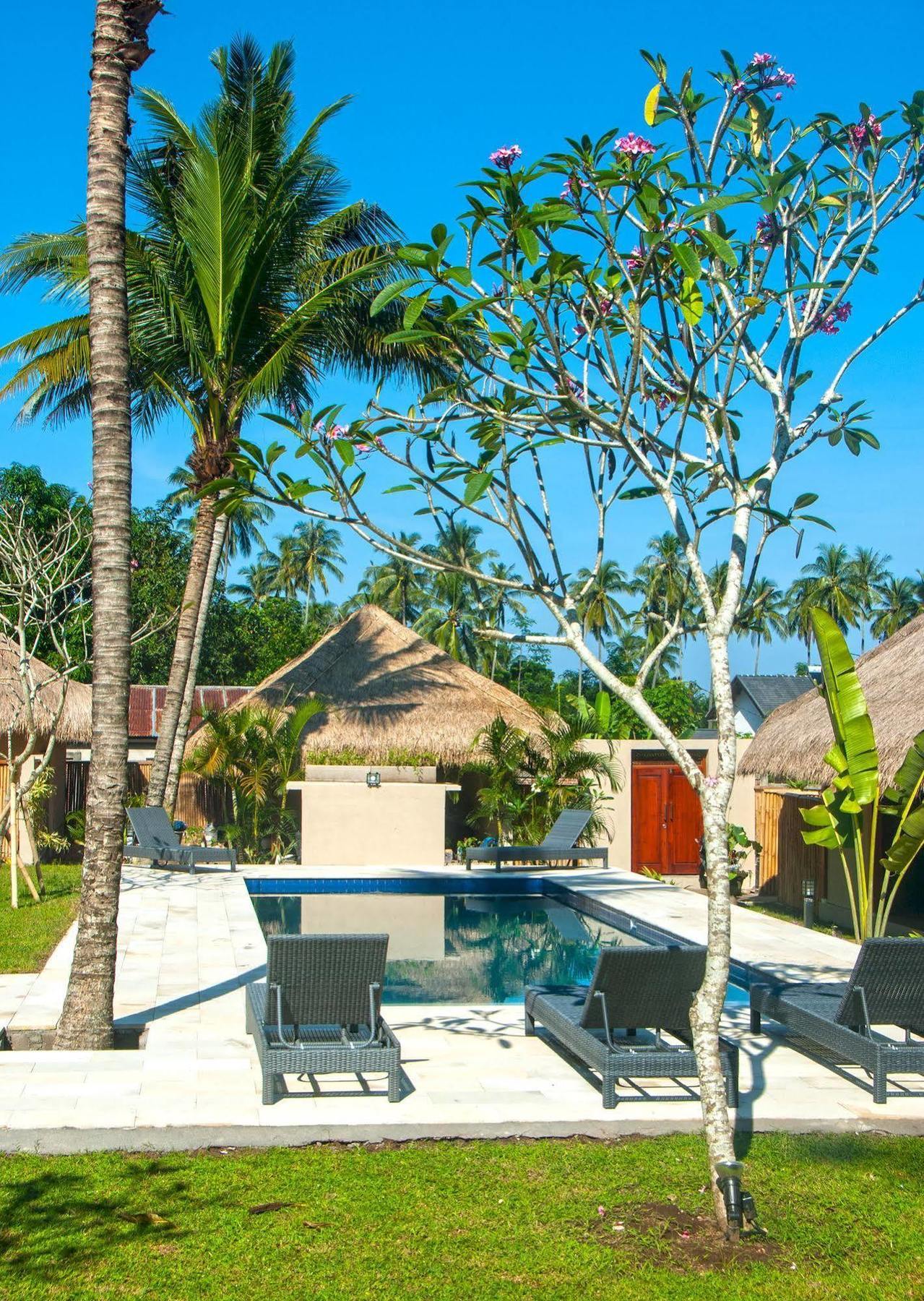Mama Bella'S Retreat Bed & Breakfast Senggigi Exterior foto