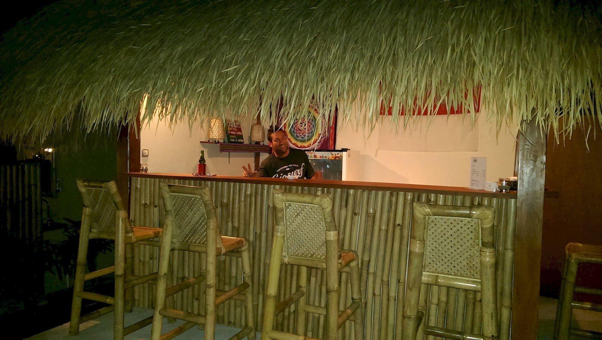 Mama Bella'S Retreat Bed & Breakfast Senggigi Exterior foto