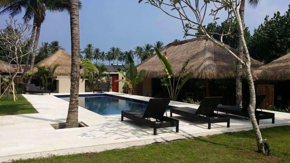 Mama Bella'S Retreat Bed & Breakfast Senggigi Exterior foto